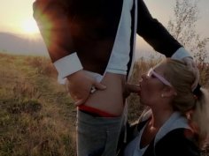 Risky spontaneous deep outdoor blowjob during sunset with oral creampie
